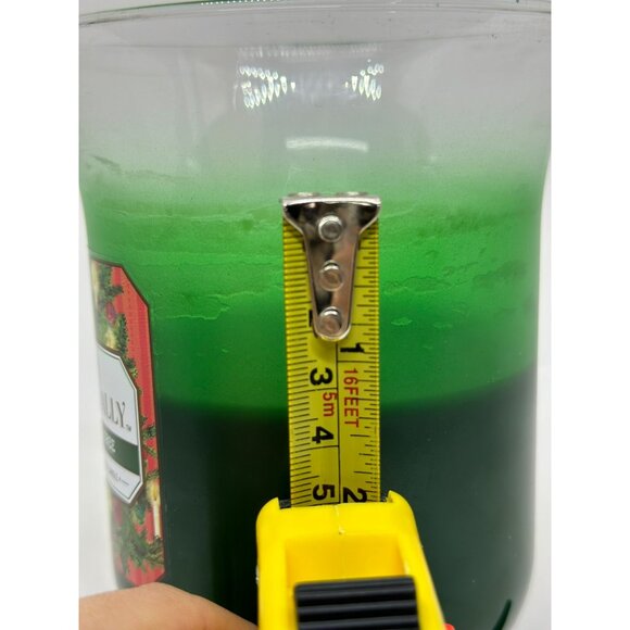 Dilly-Dally "Trim The Tree" Delightfully Scented Candle With Wooden Lid READ - Picture 9 of 9